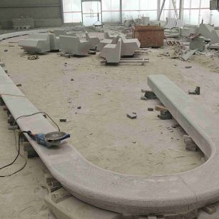 吉林市 芝麻白花岗岩弧形花坛石，坐凳石