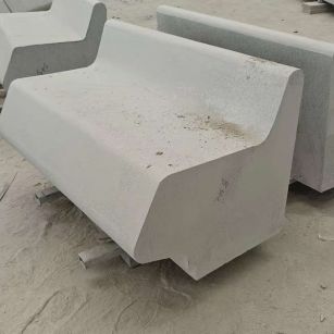 吉林市 芝麻白花岗岩异形坐凳，石凳