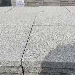 吉林市 白麻花岗岩石材推荐 荔枝面地铺石