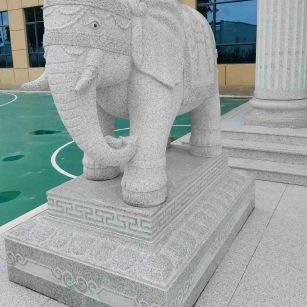 吉林市 白麻花岗岩动物异形石雕-大象