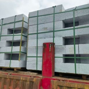 吉林市 芝麻白花岗岩路沿石，平石，路侧石，马路牙子，路缘石，立缘石，平缘石等