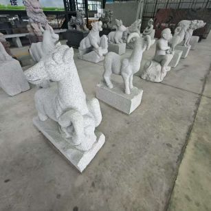 吉林市 芝麻白花岗岩造型立体雕刻——十二生肖