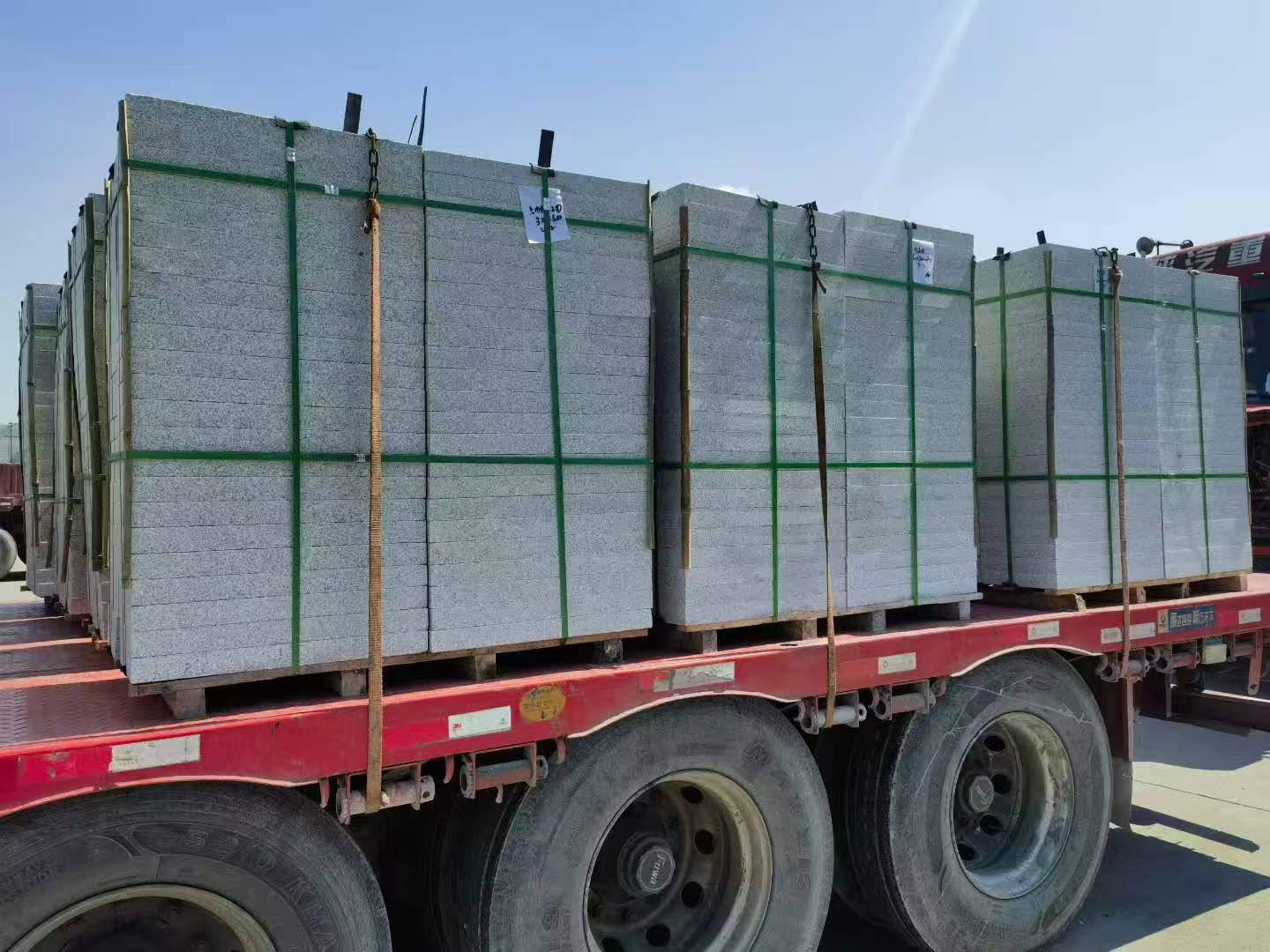 吉林市芝麻白花岗岩出货日常地铺石