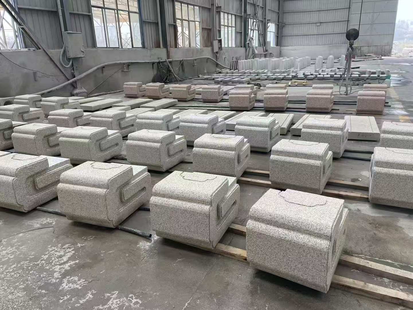 吉林市 白麻花岗岩异形加工-石凳，坐凳