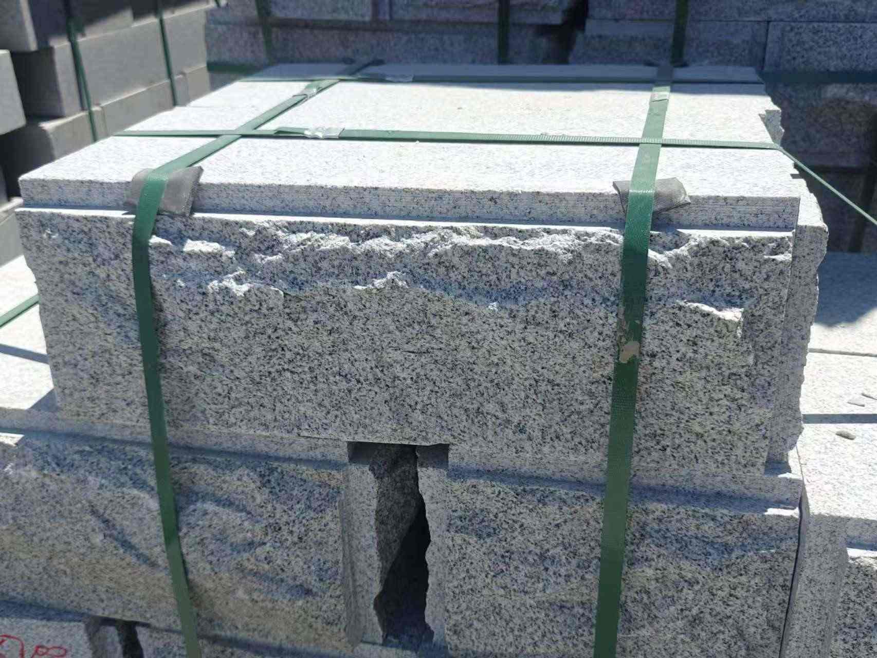 吉林市 芝麻白花岗岩自然面成品