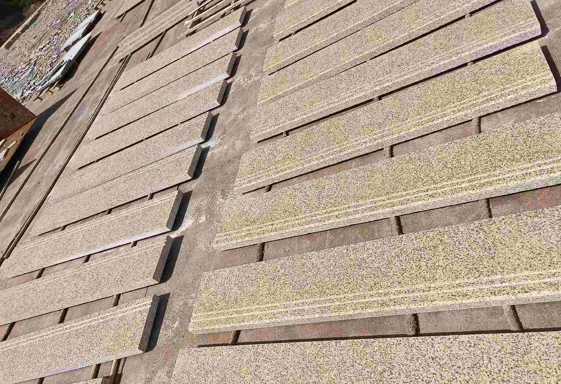 吉林市 黄金麻花岗岩光面楼梯踏步