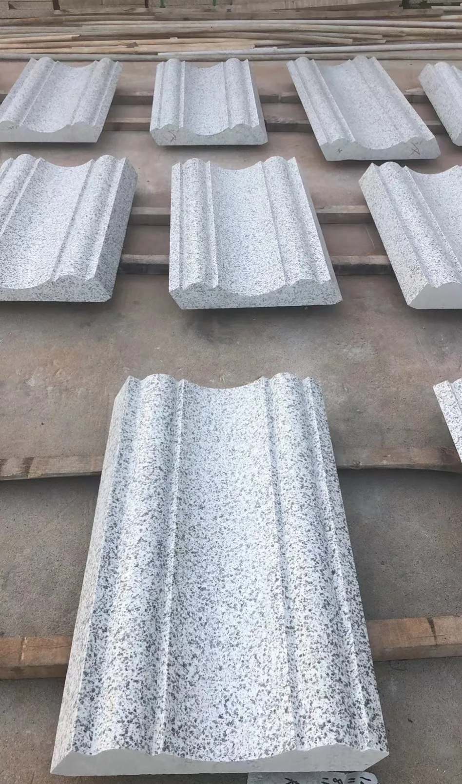 吉林市 白麻花岗岩光面别墅线条