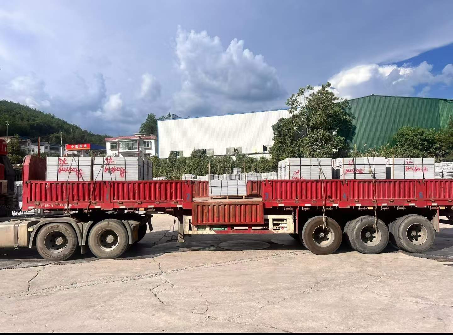 吉林市 芝麻灰花岗岩地铺石出货日常