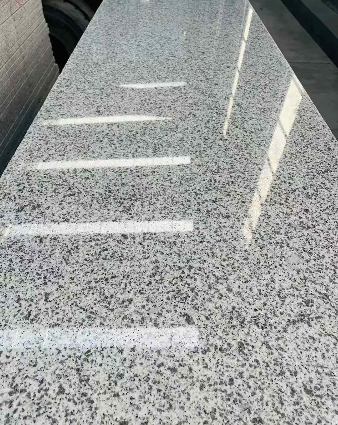 吉林市 白麻花岗岩光面毛板